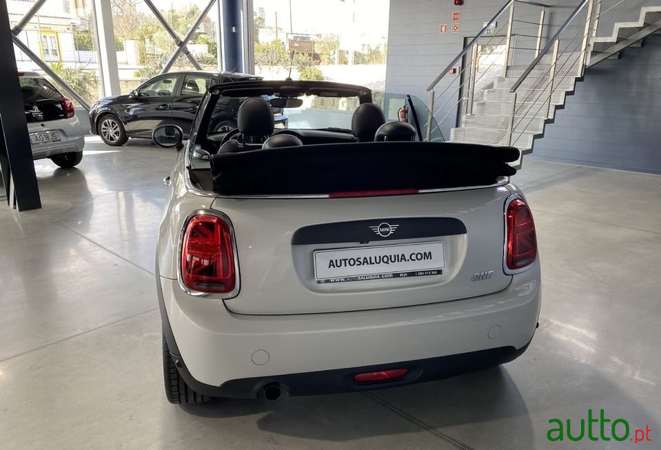 2020' MINI Cabrio Ver One photo #4