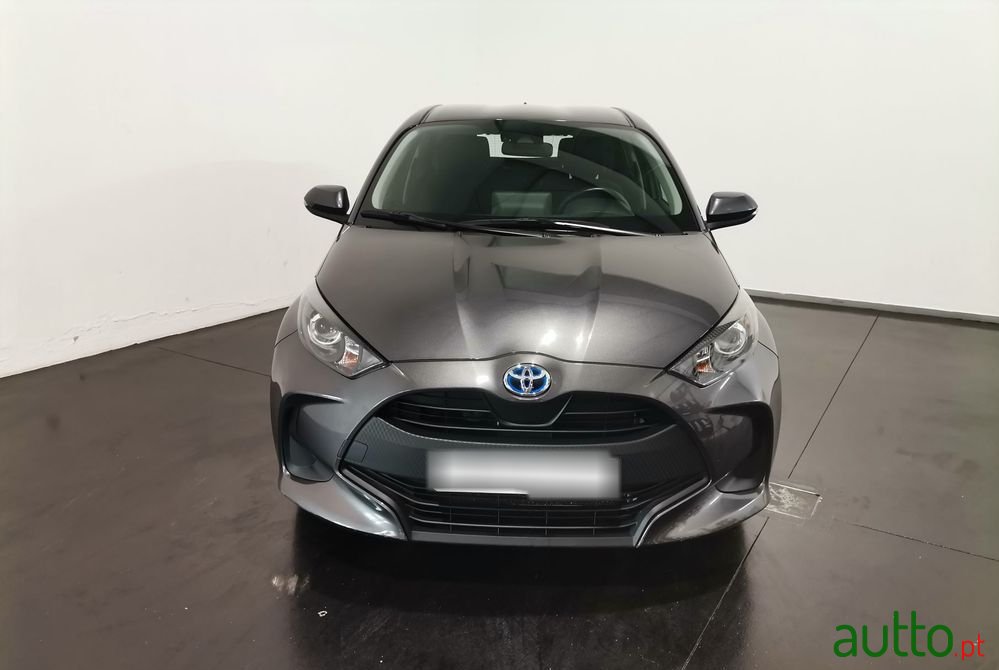 2022' Toyota Yaris photo #5