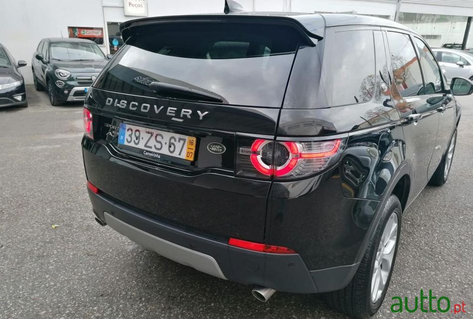 2018' Land Rover Discovery Sport photo #2