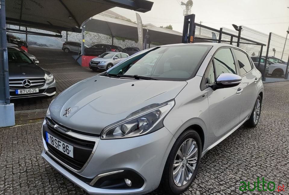 2016' Peugeot 208 photo #4