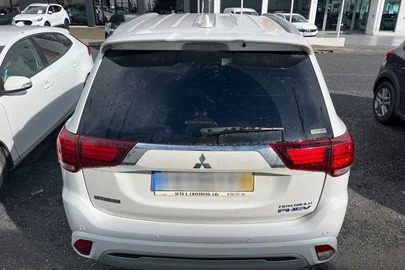 2019' Mitsubishi Outlander 2.0 Phev Intense