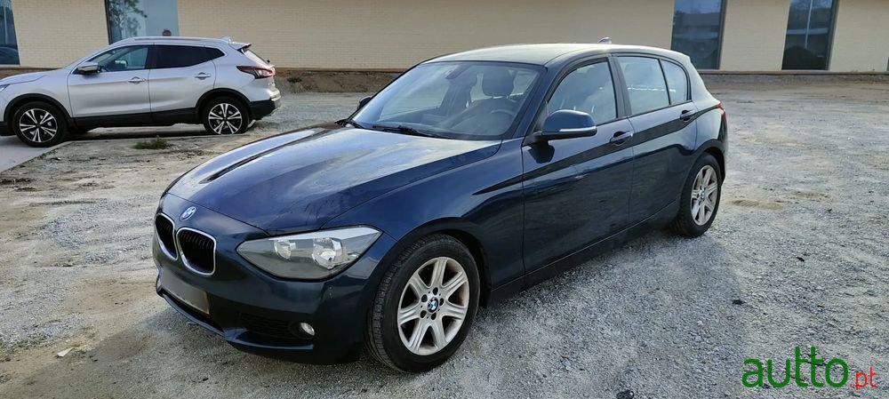 2013' BMW Série 1 D Efficientdynamics photo #1