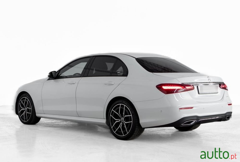 2022' Mercedes-Benz Classe E photo #4