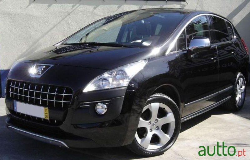 2011' Peugeot 3008 1.6 Hdi Sport photo #2