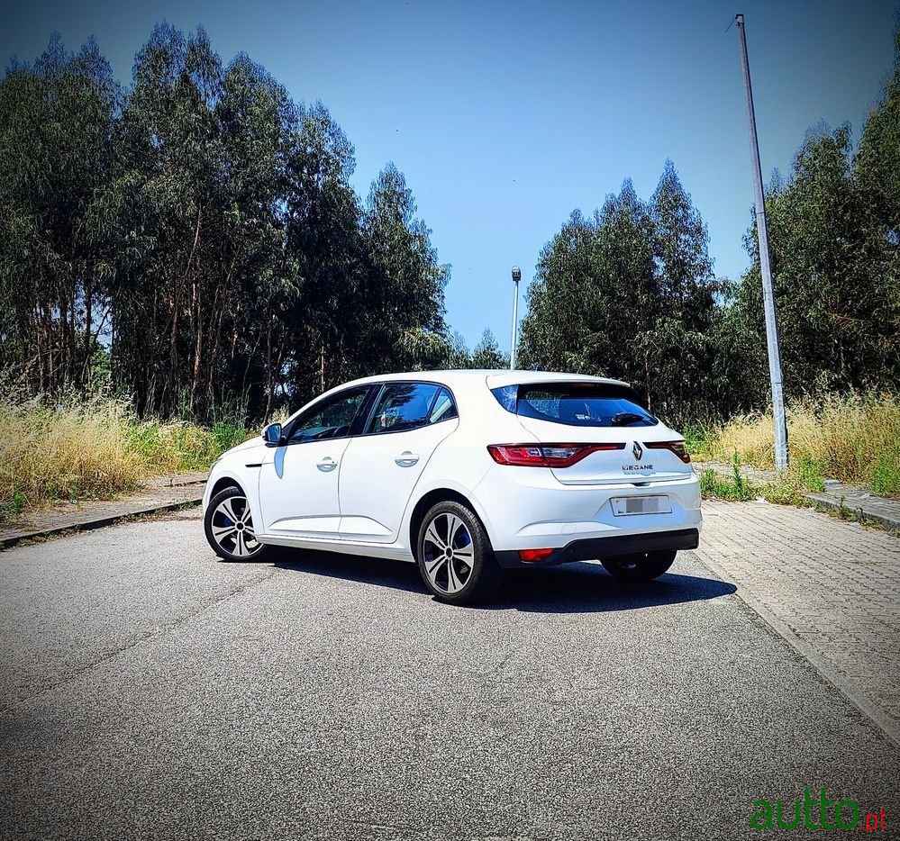 2017' Renault Megane 1.5 Dci Gt Line photo #3