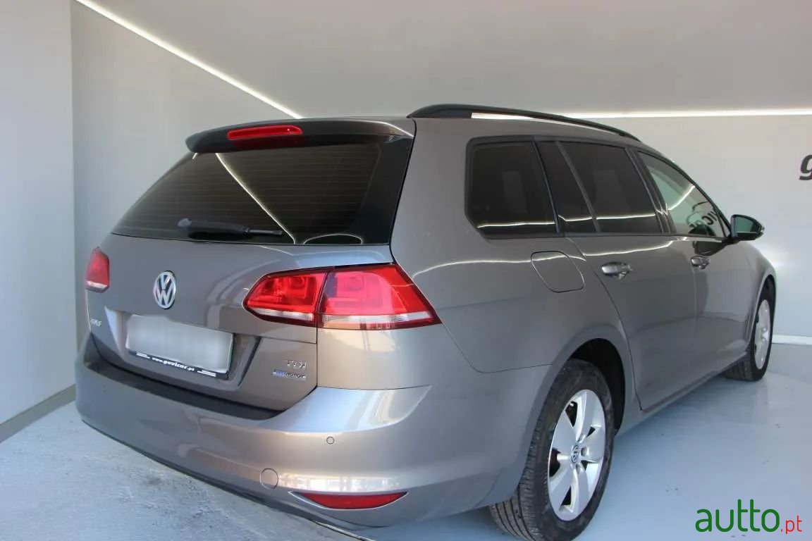 2014' Volkswagen Golf Variant photo #5