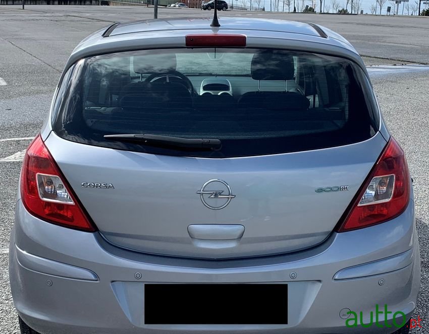 2008' Opel Corsa photo #2