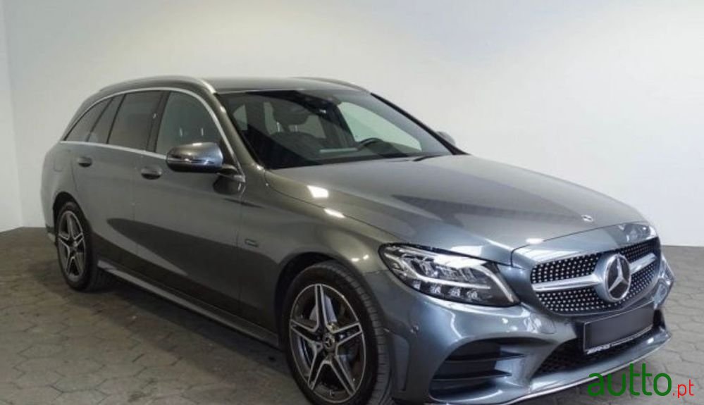 2019' Mercedes-Benz C 300 photo #4