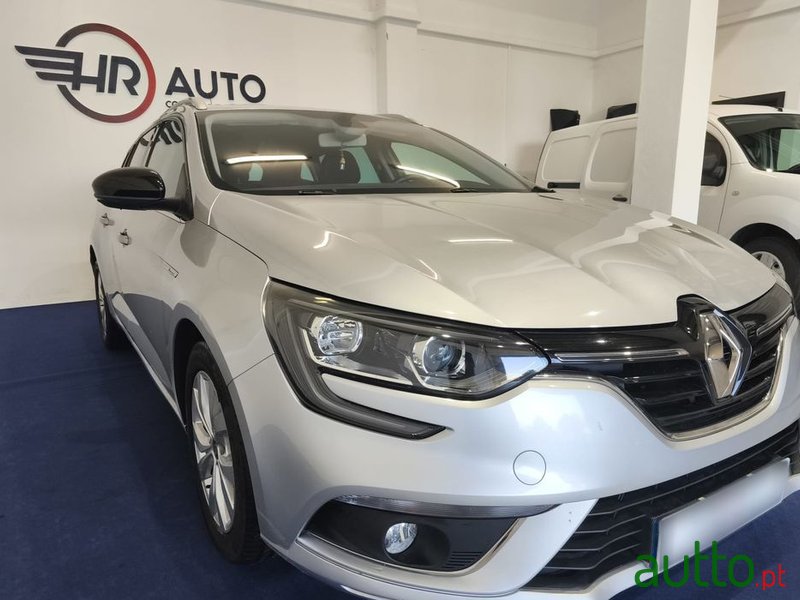 2019' Renault Mégane Sport Tourer photo #4