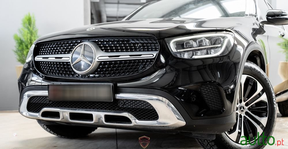 2020' Mercedes-Benz Classe Glc Coupe D photo #3