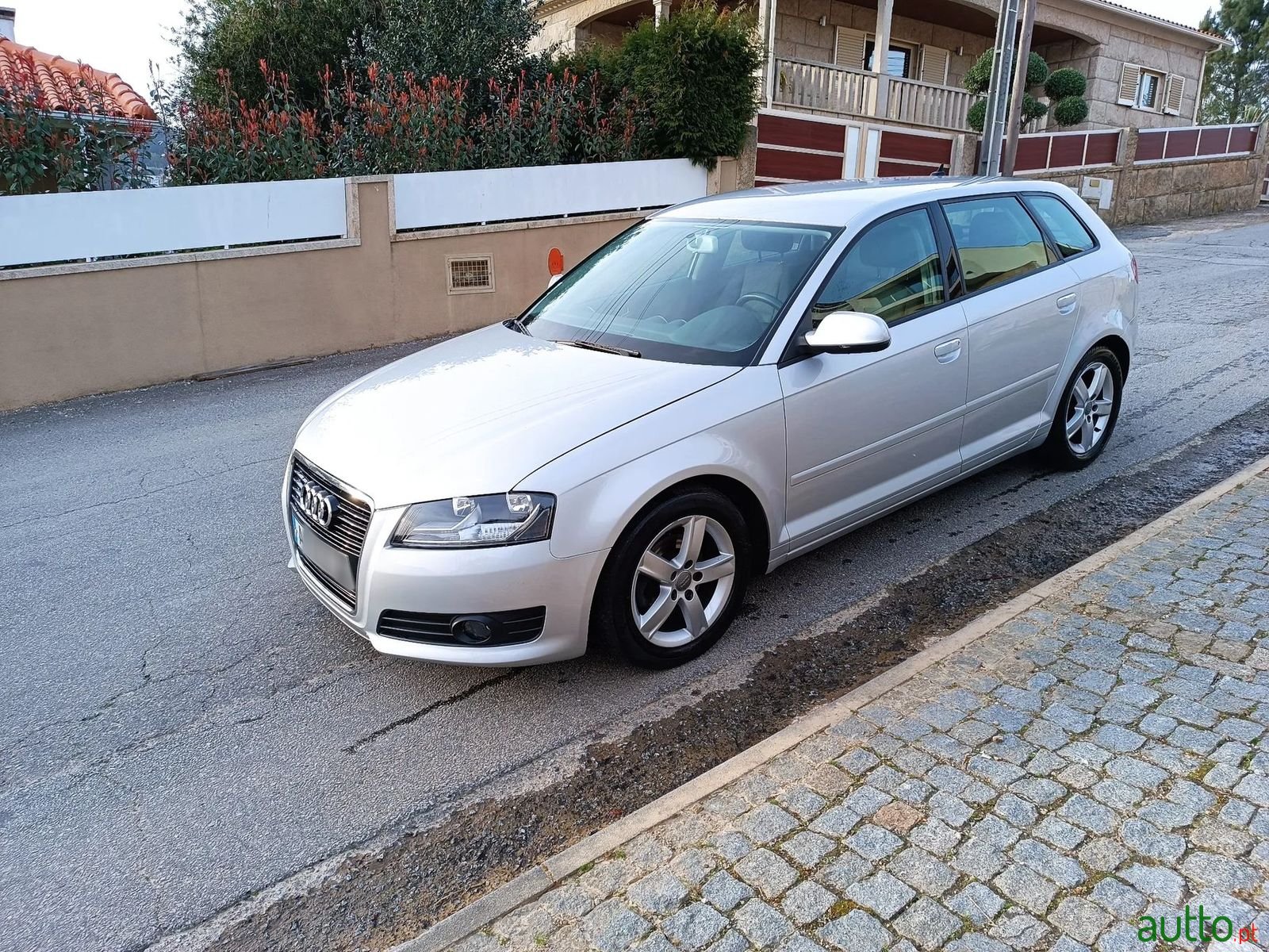 2011' Audi A3 Sportback photo #3