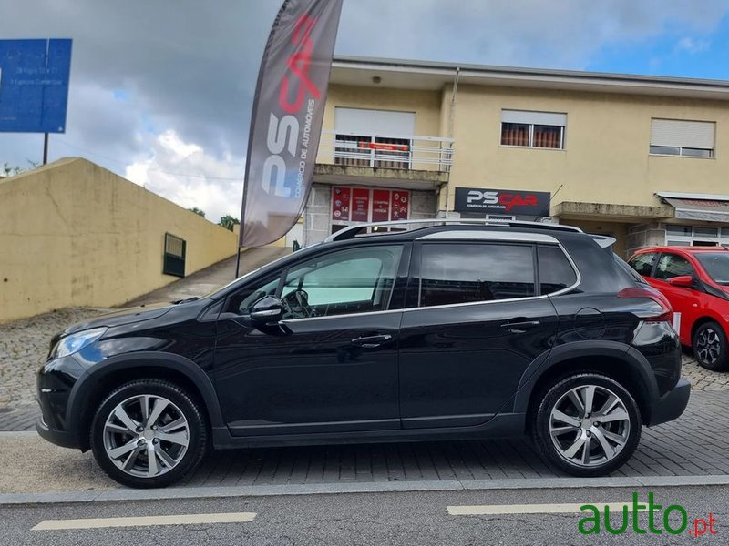 2016' Peugeot 2008 1.6 Bluehdi Allure photo #2