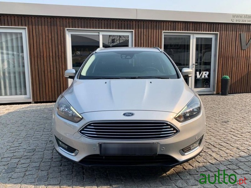 2017' Ford Focus Sw photo #2
