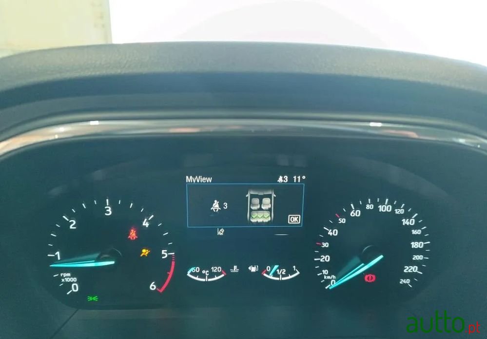 2020' Ford Focus Sw photo #6