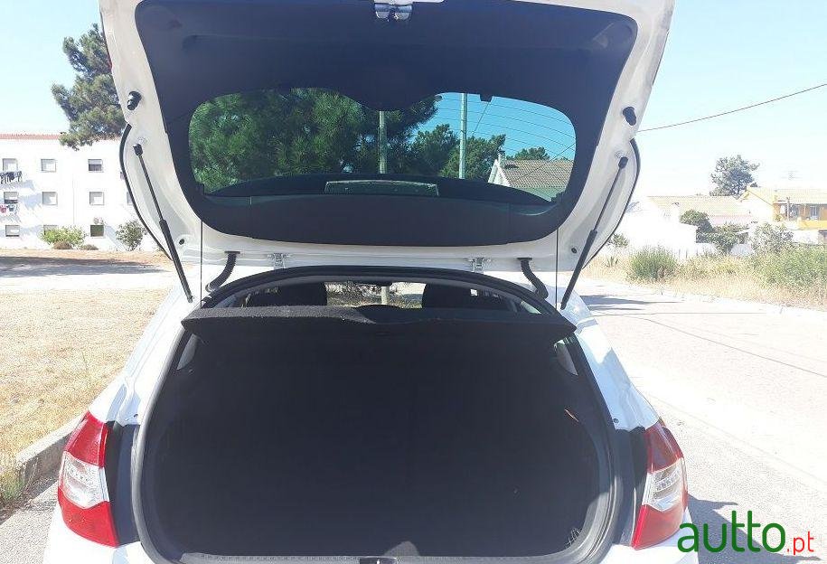 2012' Citroen C4 photo #1