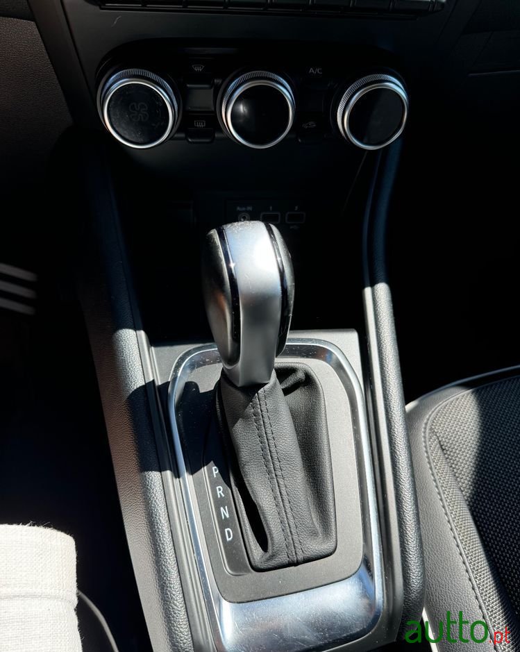 2020' Renault Captur 1.5 Dci Exclusive Edc photo #4