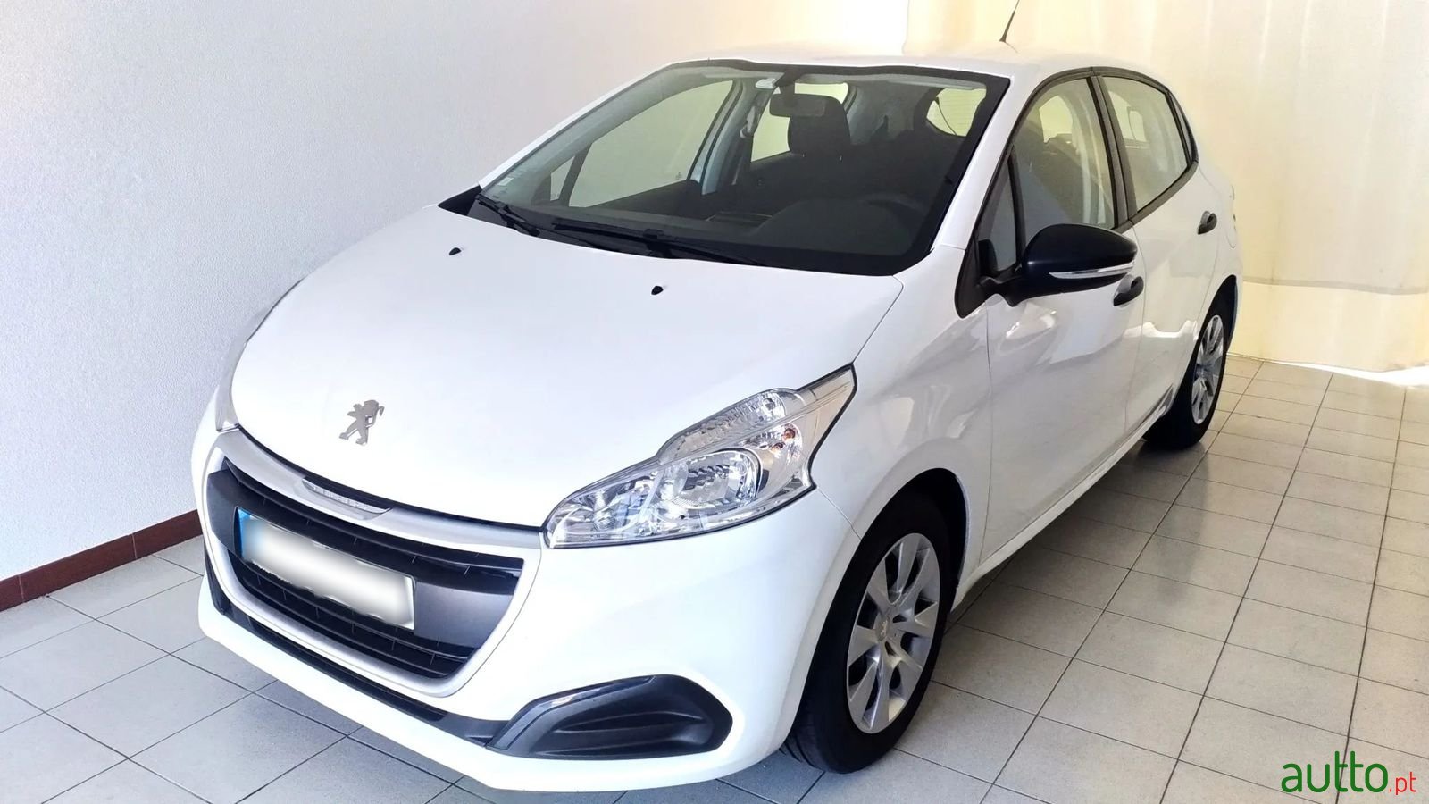 2018' Peugeot 208 photo #1