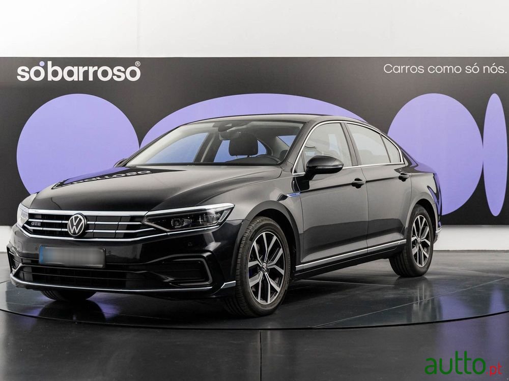 2021' Volkswagen Passat 1.4 Tsi Gte Plug-In photo #1