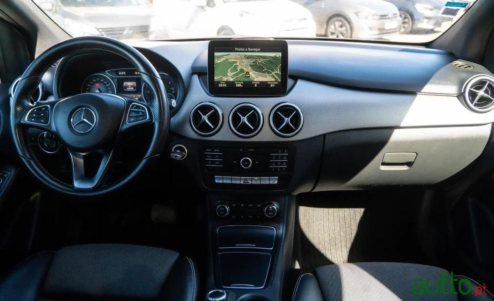 2016' Mercedes-Benz Classe B photo #4