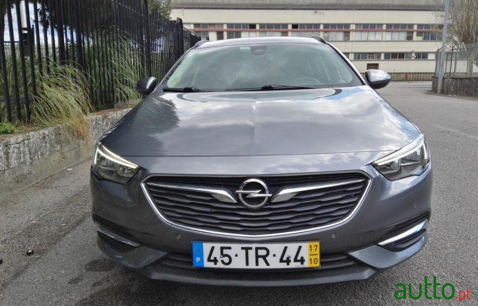 2017' Opel Insignia Sports Tourer photo #2