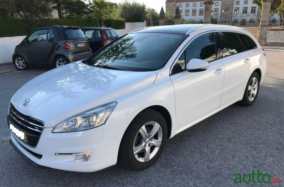 2014' Peugeot 508 Sw photo #2