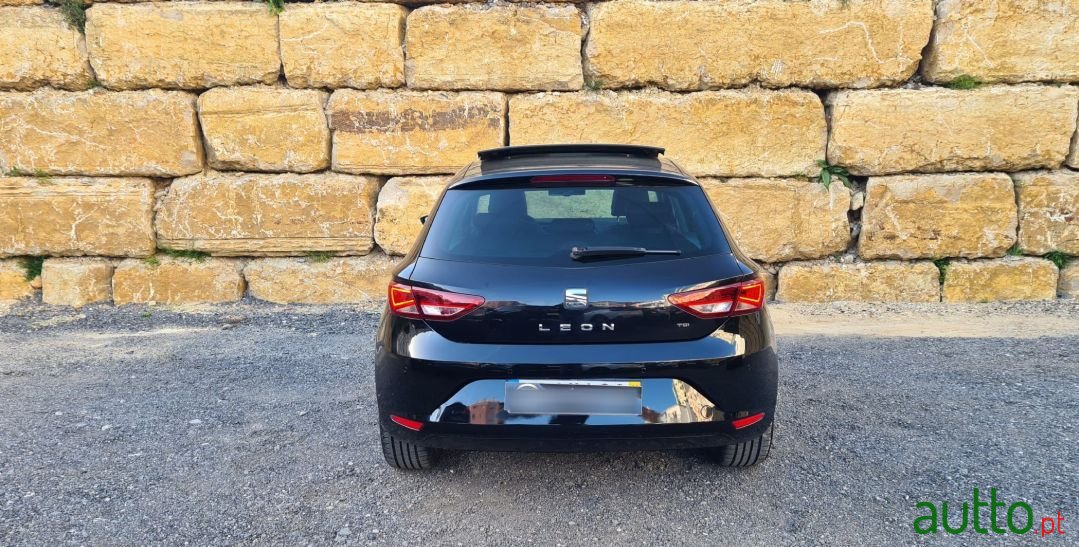 2014' SEAT Leon photo #5