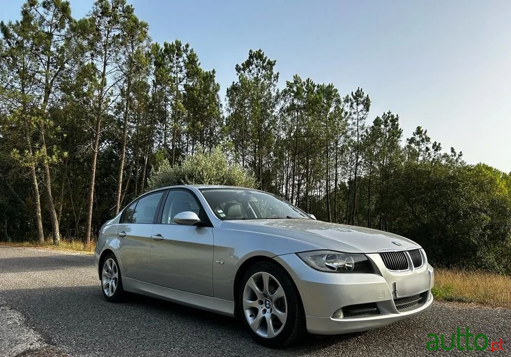 2008' BMW 320 D Dynamic photo #3