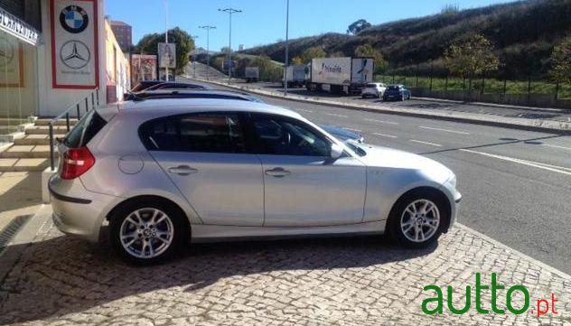 2008' BMW 118 D photo #3