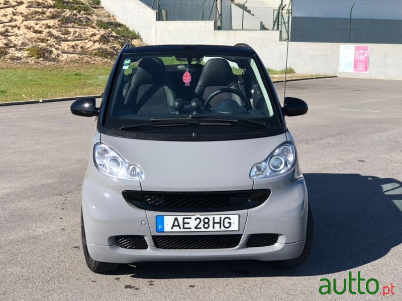 2011' Smart Fortwo photo #2