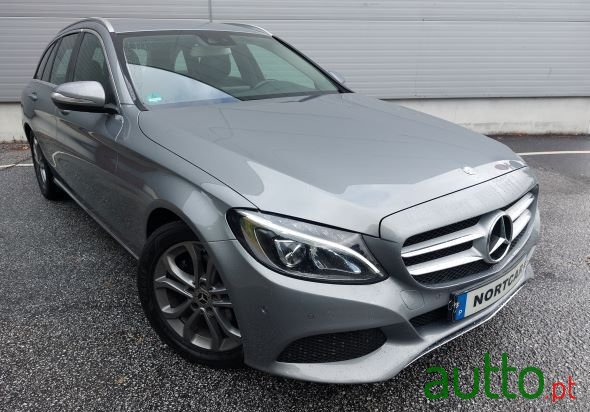 2015' Mercedes-Benz C-220 photo #2