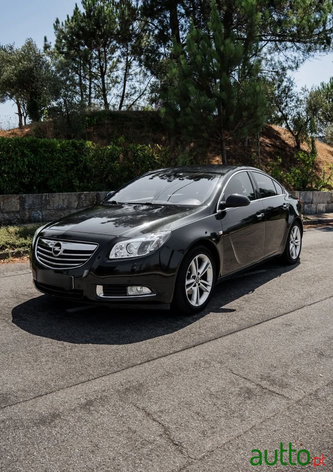 2011' Opel Insignia 2.0 Cdti Edition Ecoflex photo #1