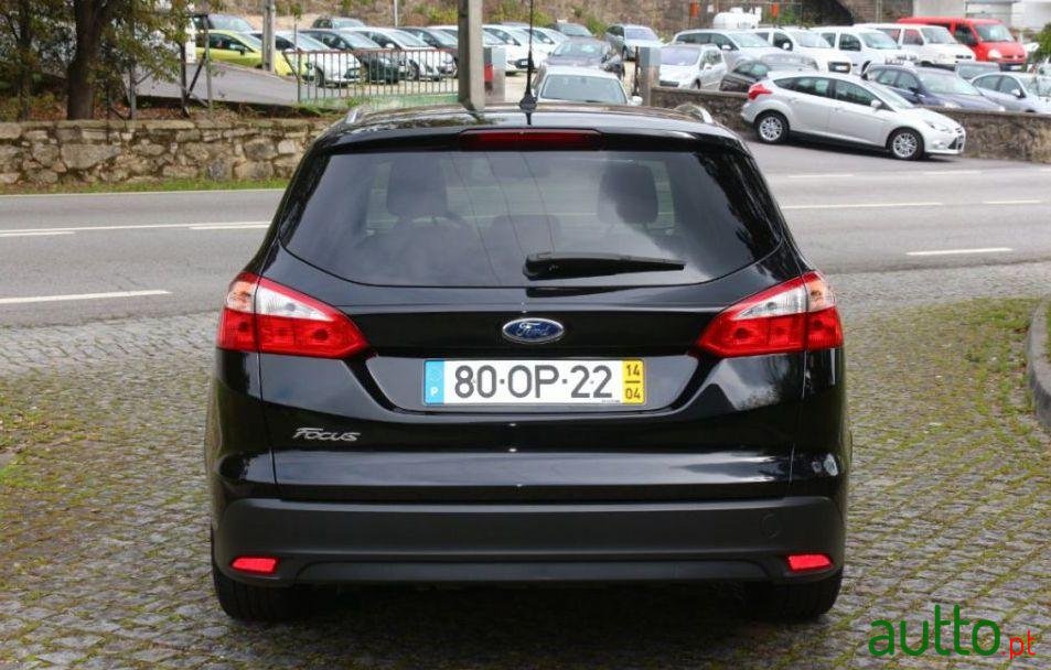 2014' Ford Focus Sw photo #2