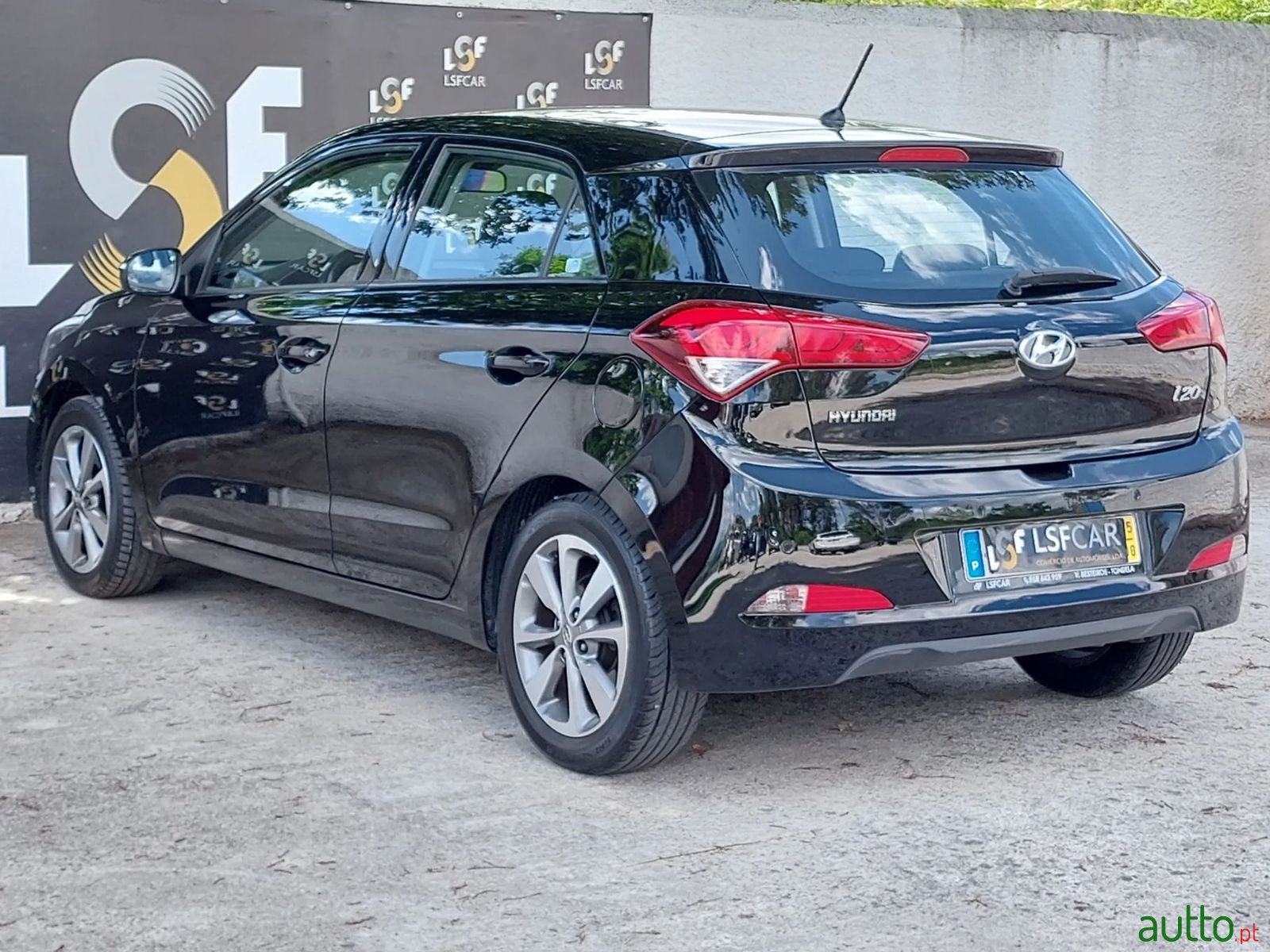 2015' Hyundai i20 photo #6