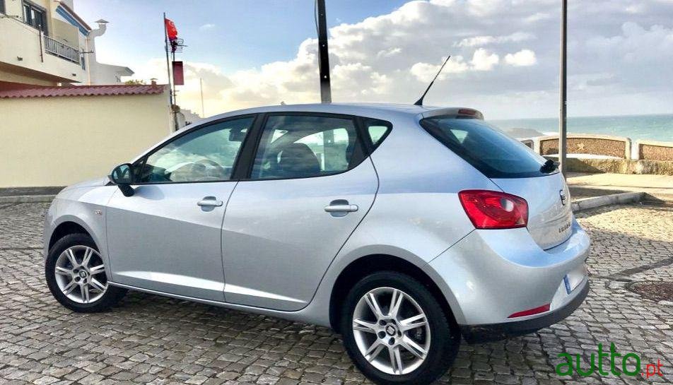 2009' SEAT Ibiza Muito Estimado photo #2