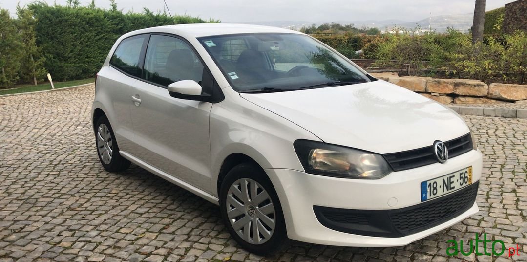 2012' Volkswagen Polo photo #1