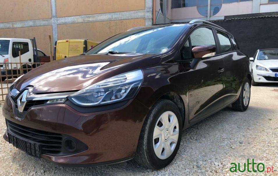 2015' Renault Clio Break photo #1