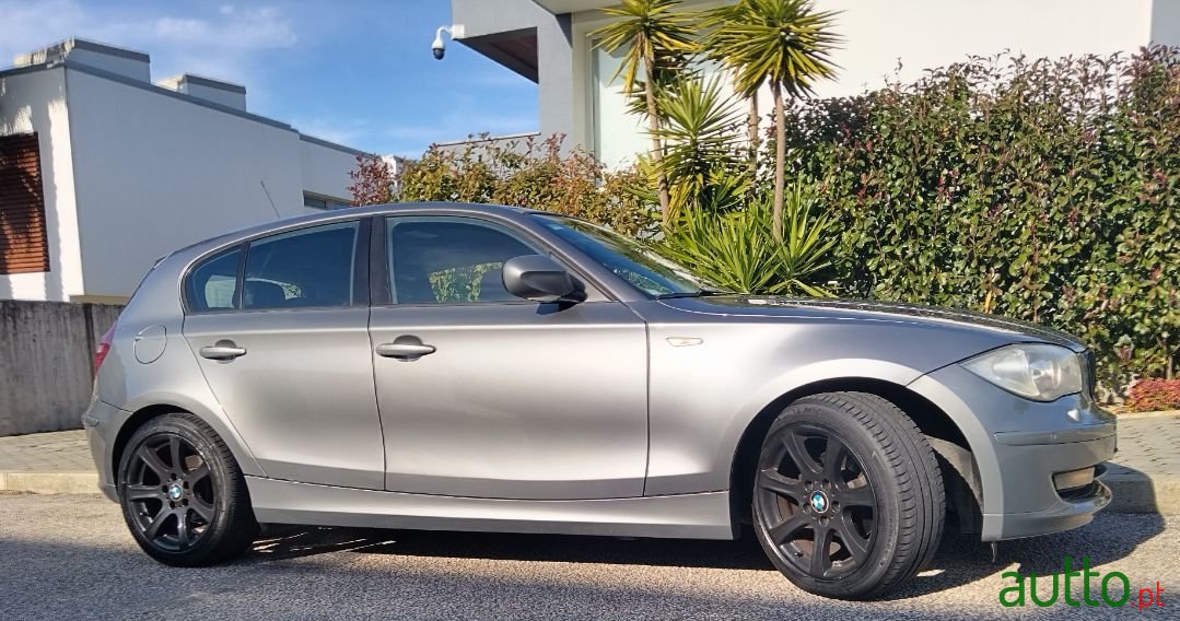 2011' BMW 116 photo #2