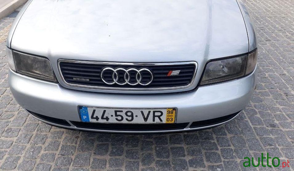 1998' Audi 100 Avant Sport 4X4 photo #2