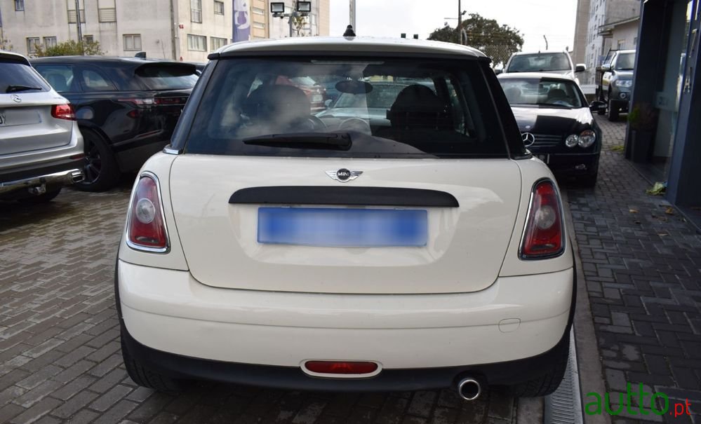 2009' MINI One D photo #4