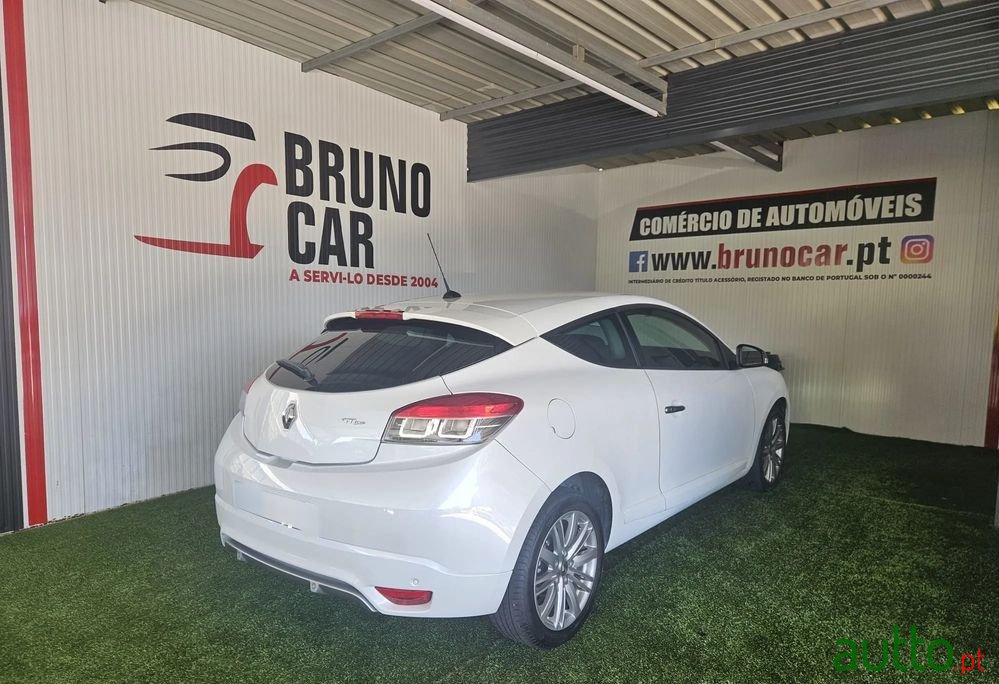 2013' Renault Mégane Coupe photo #6