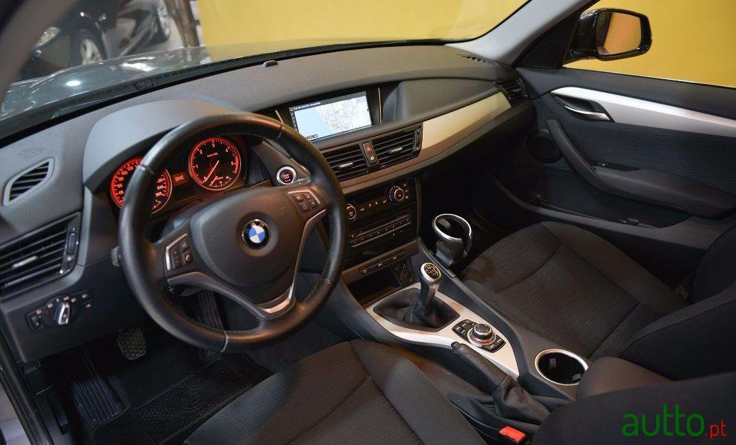 2014' BMW X1 20D Sdrive photo #1