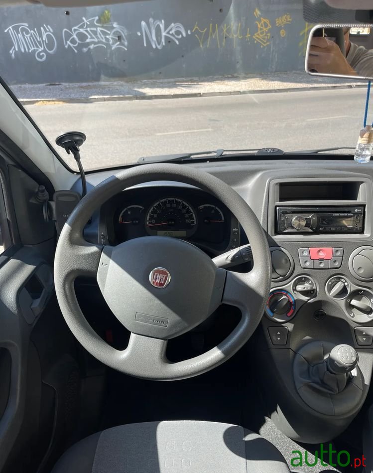 2012' Fiat Panda photo #6