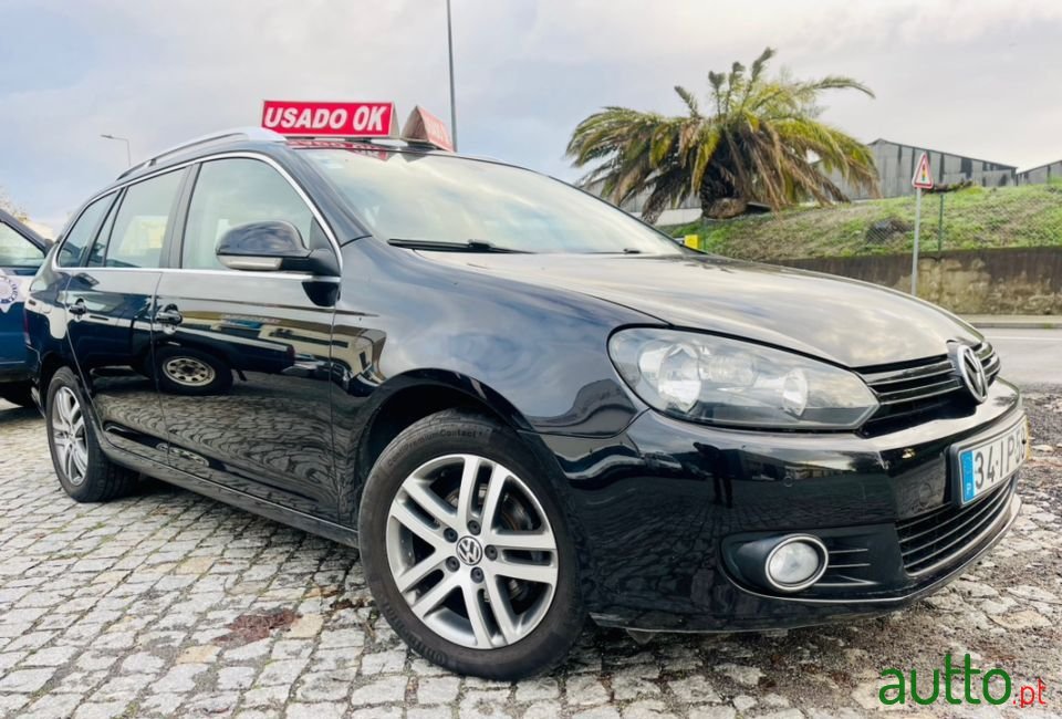 2009' Volkswagen Golf Variant photo #2