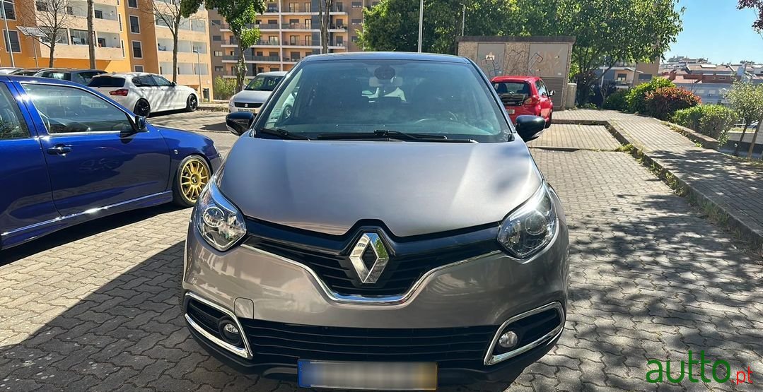 2015' Renault Captur photo #2