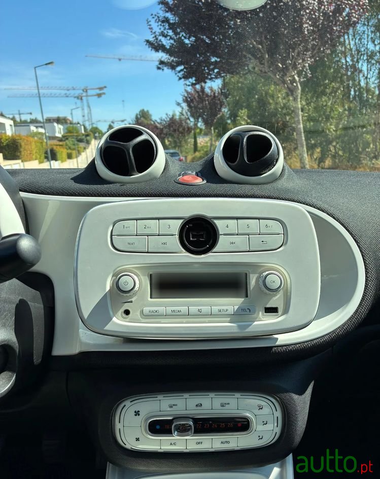 2015' Smart Fortwo 0.9 Passion 90 photo #6