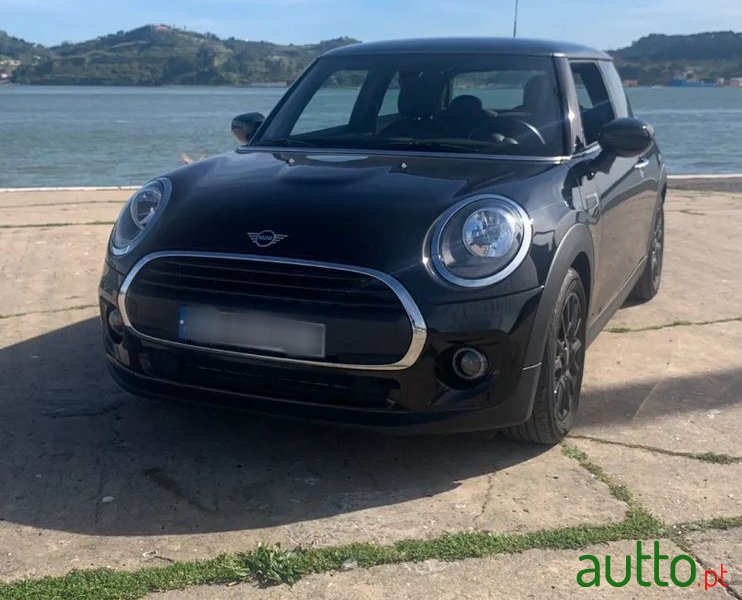 2020' MINI One Aut. photo #1