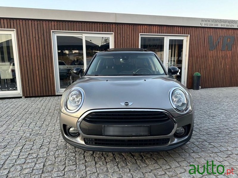 2016' MINI Clubman One D photo #2
