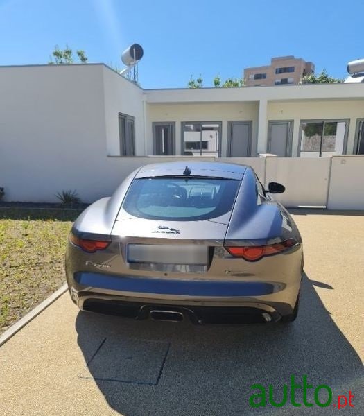 2018' Jaguar F-Type photo #2