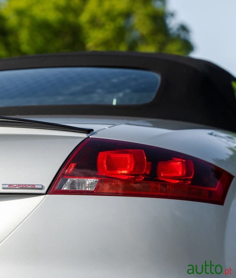 2010' Audi Tts Roadster photo #4