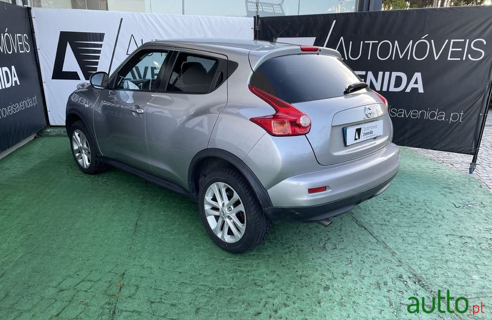 2011' Nissan Juke photo #5